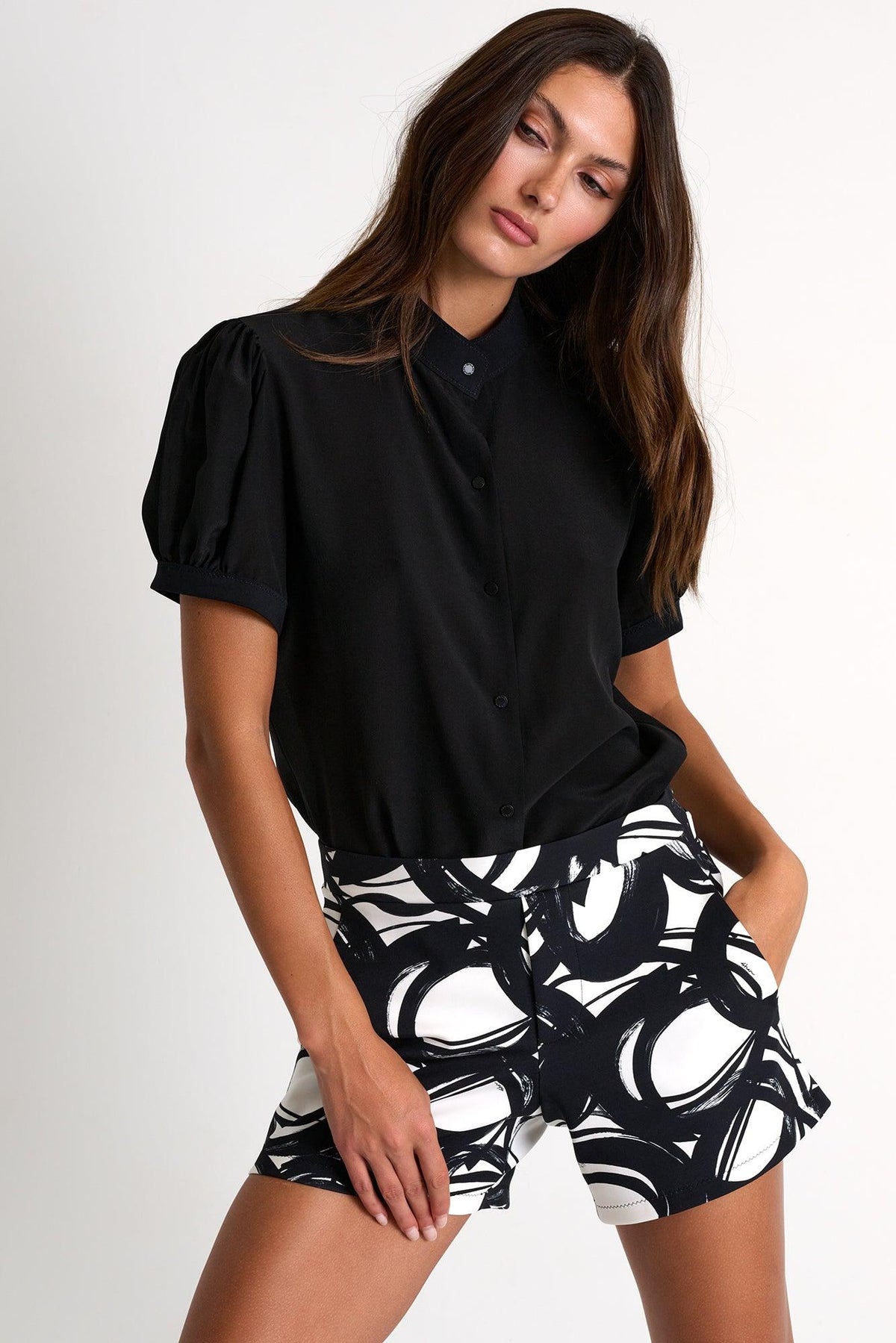 Black Short-Sleeved Lycra Blouse -  Tops - Empress De Luxe