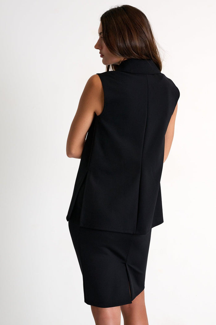 Black Zipped Sleeveless Polo Top -  Tops - Empress De Luxe